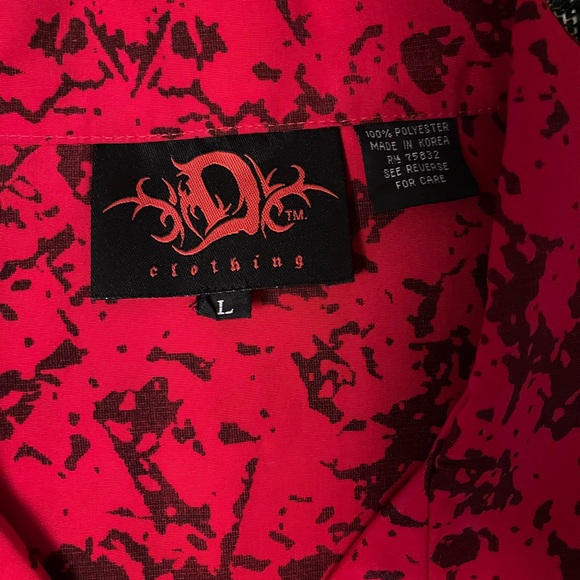 DRAGONFLY CLOTHING CO. RED FLAMED CAMP SHIRT - Picture 2 of 4